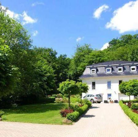 Weisses-Haus-Am-Kurpark-Fewo-Waldblick Quedlinburg Εξωτερικό φωτογραφία